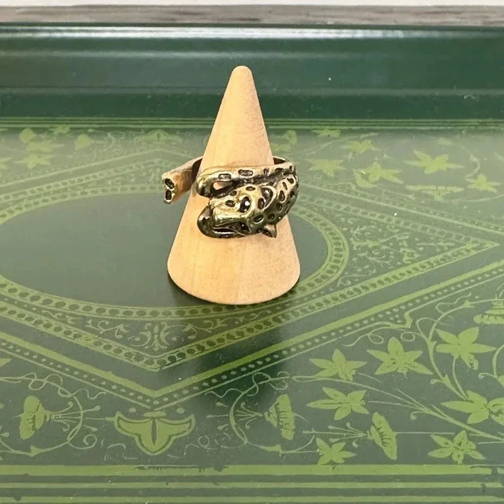 5/$20 Gold Leopard Wraparound Ring